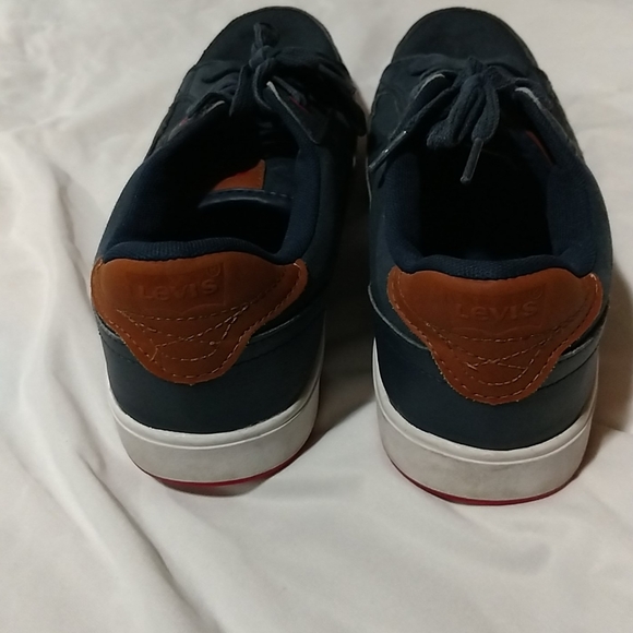 Men's Levi boat shoe, size 11 - Picture 4 of 7